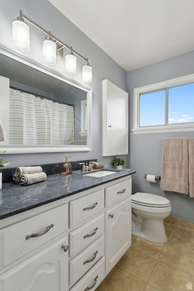 981 N 1300 W, Salt Lake City, UT 84116 - full bath featuring vanity, tile patterned flooring, toilet, and curtained shower