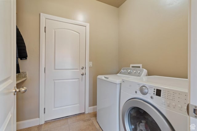 430 N 3450 W, Hurricane, UT 84737 - laundry area with washer and dryer, baseboards, and light tile patterned floors