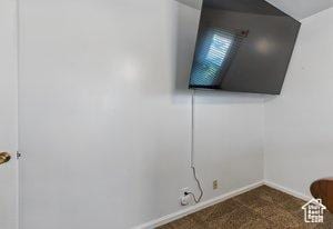 5511 S 4170 W, Salt Lake City, UT 84118 - detailed view of carpet floors and baseboards
