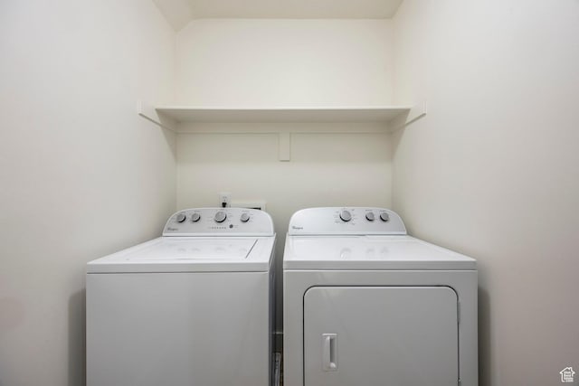laundry area featuring laundry area and independent washer and dryer