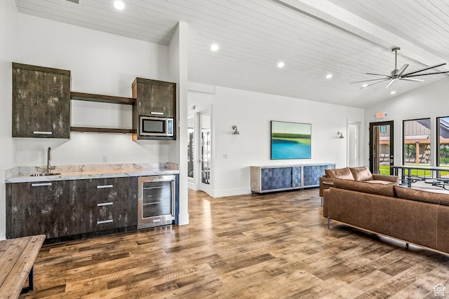 522 N Farmhouse Way, Midway, UT 84049 - living area with wine cooler, ceiling fan, recessed lighting, and wood finished floors