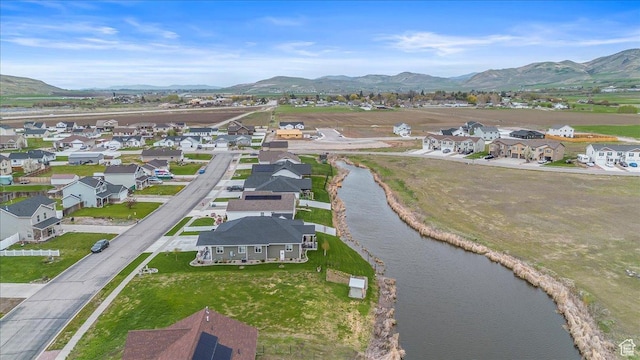 591 S Lakeside Dr, Franklin, ID 83237 - bird's eye view featuring a residential view and a water and mountain view