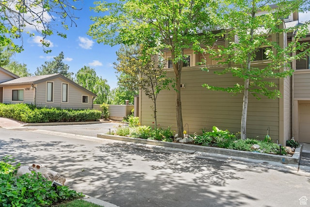 4758 S Ichabod St, Holladay, UT 84117 - view of side of property