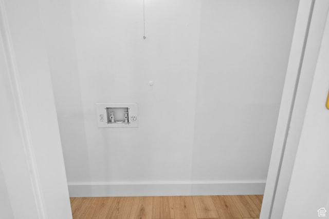 4758 S Ichabod St, Holladay, UT 84117 - laundry room with hookup for a washing machine and light wood finished floors