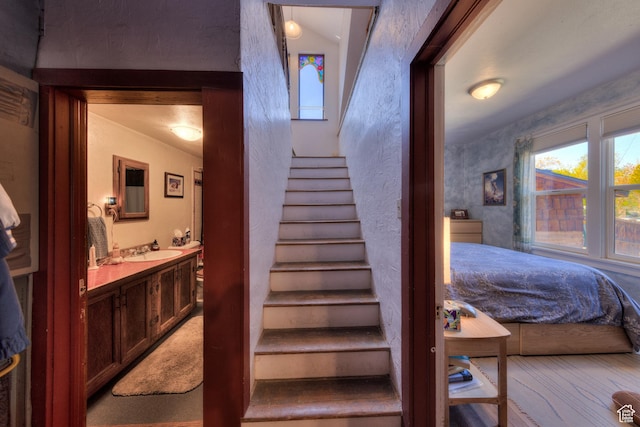 210 S 400 E, Moab, UT 84532 - view of staircase