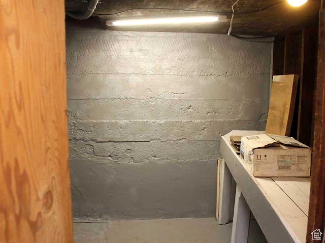 view of unfinished basement