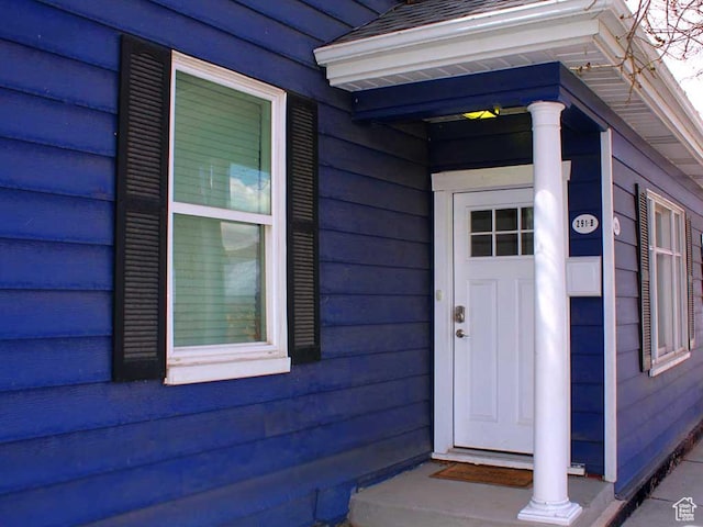 view of entrance to property