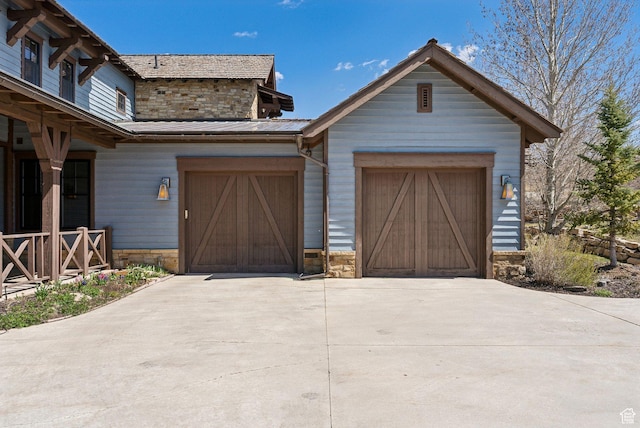 3250 E Thunderhawk Trl, Heber City, UT 84036 - garage featuring concrete driveway