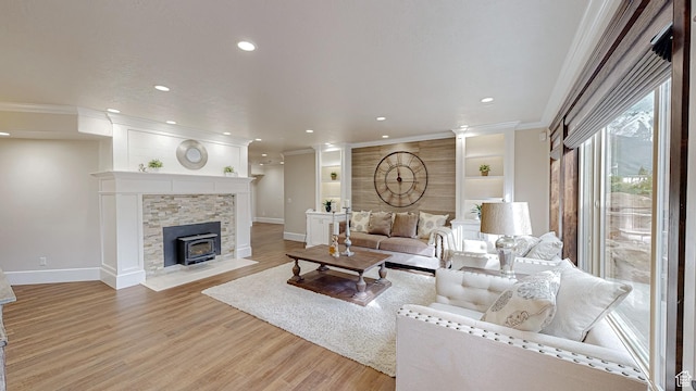 997 W 675 S, Mapleton, UT 84664 - living area with wood finished floors, baseboards, recessed lighting, ornamental molding, and built in shelves