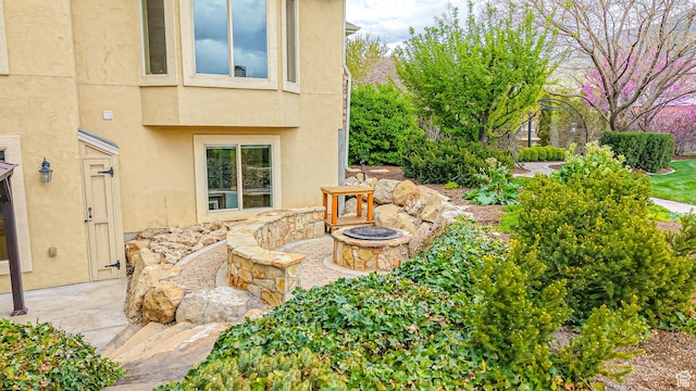 997 W 675 S, Mapleton, UT 84664 - view of patio featuring a fire pit