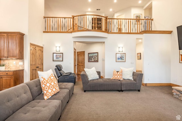 1263 E Wild Maple Ct, Draper, UT 84020 - living area featuring recessed lighting, carpet flooring, baseboards, and a high ceiling