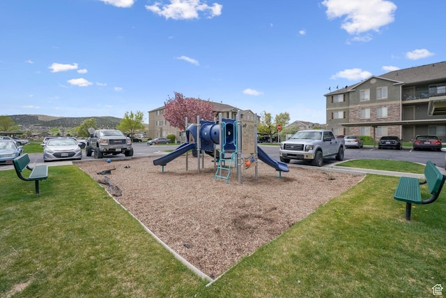 3569 E Rock Creek Rd Unit G2, Eagle Mountain, UT 84005 - community playground with a lawn and a residential view
