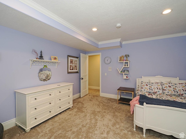 bedroom featuring baseboards, ornamental molding, light carpet, and recessed lighting