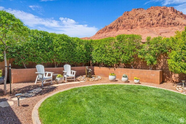305 E 350 N, Ivins, UT 84738 - view of yard featuring fence and a mountain view