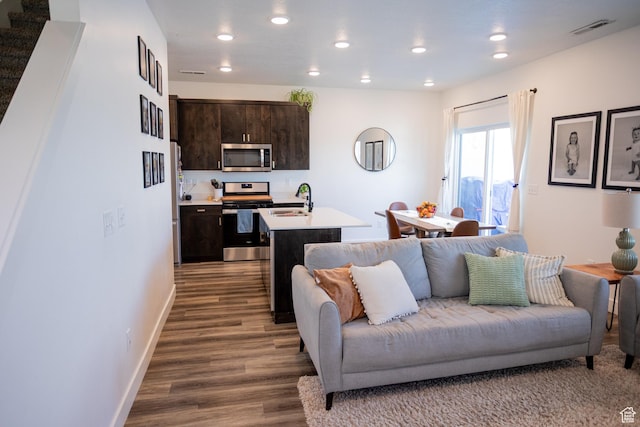 1809 S 1280 W, Logan, UT 84321 - living area featuring visible vents, recessed lighting, baseboards, and dark wood-type flooring