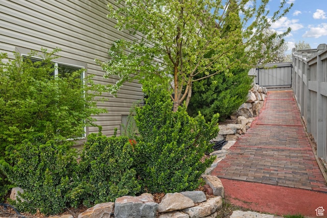 7673 N Red Oak E, Eagle Mountain, UT 84005 - view of yard with a gate