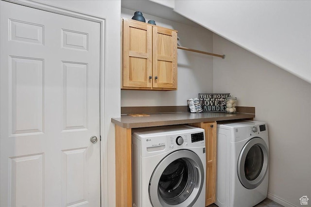 3072 S 1065 W, Syracuse, UT 84075 - laundry area with washer and clothes dryer and cabinet space