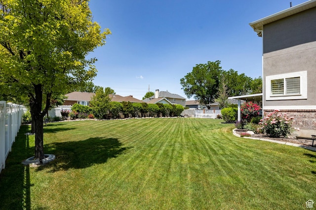 10944 S Surrey Meadow Cv, South Jordan, UT 84095 - view of yard
