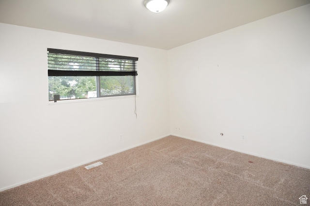 536 S Brinker E, Ogden, UT 84404 - carpeted empty room featuring baseboards and visible vents