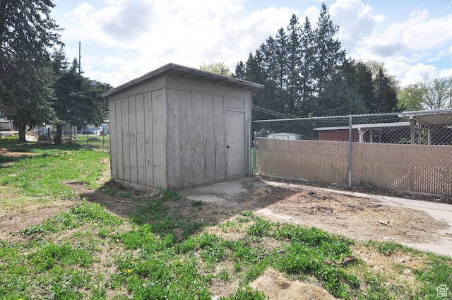 536 S Brinker E, Ogden, UT 84404 - view of shed featuring fence