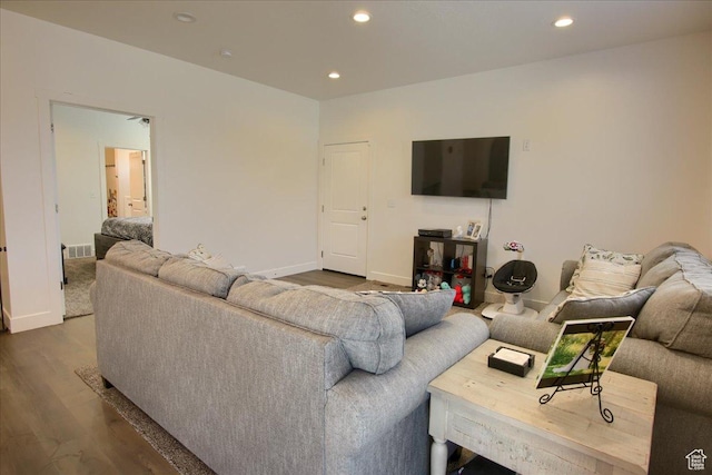 200 W 1200 S Unit 61, Tremonton, UT 84337 - living room featuring dark wood-type flooring, recessed lighting, and baseboards