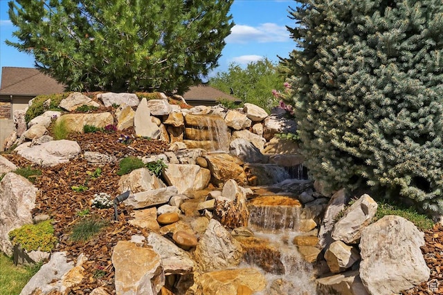 864 S Wellington Dr W, Kaysville, UT 84037 - exterior view