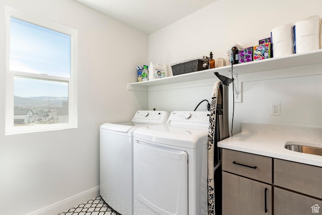 809 N 1490 E, Heber City, UT 84032 - laundry area with washing machine and clothes dryer, cabinet space, and baseboards