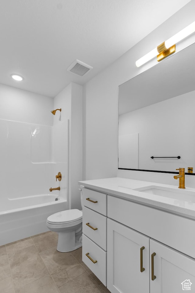 688 N 600 W Unit 104, Tremonton, UT 84337 - full bath featuring vanity, bathing tub / shower combination, and recessed lighting
