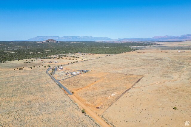 1372 S Desert Dr, Apple Valley, UT 84737