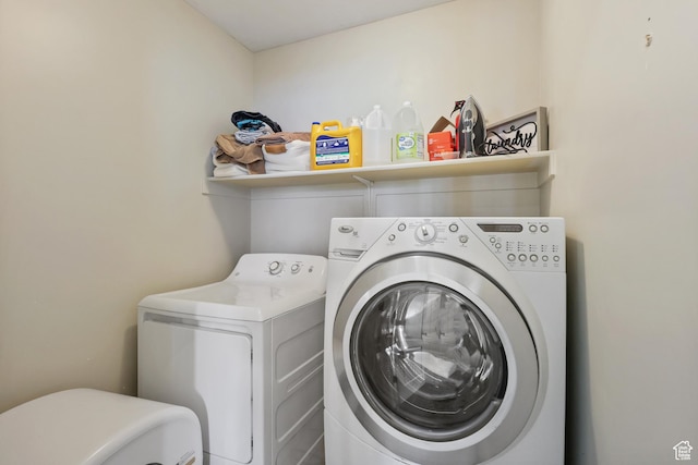 6785 W Callery Ln S, West Jordan, UT 84081 - laundry area featuring laundry area and independent washer and dryer