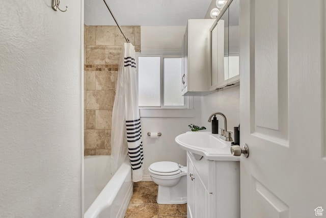 133 E 7th St S, Ogden, UT 84404 - full bath with vanity, shower / tub combo, and toilet