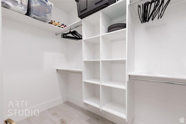 3658 W 2510 S, Hurricane, UT 84737 - spacious closet featuring wood finished floors