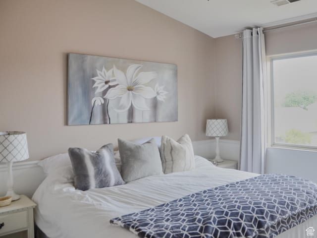 1087 E Fort Pierce Dr, St George, UT 84790 - bedroom featuring visible vents