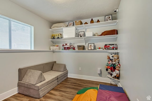 1235 W 1870 N, Lehi, UT 84043 - living area featuring baseboards and wood finished floors