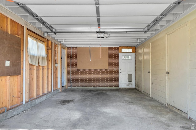 931 E 7800 S, Midvale, UT 84047 - garage featuring a garage door opener