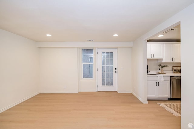 916 W 1150 S, Provo, UT 84601 - interior space featuring light wood-style floors, baseboards, and recessed lighting