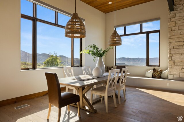 772 S Summit Creek Dr, Woodland Hills, UT 84653 - sunroom / solarium featuring a mountain view