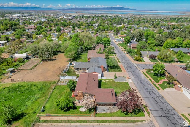 584 E Aspen Way, Centerville, UT 84014 - drone / aerial view with a residential view and a mountain view