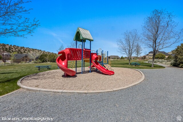 1328 N Parkside Dr, Cedar City, UT 84721 - community play area with a lawn
