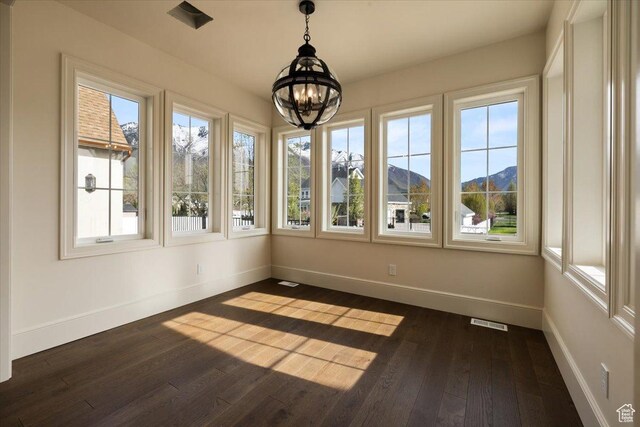 473 W 350 S Unit 31, Mapleton, UT 84664 - unfurnished sunroom featuring an inviting chandelier, a mountain view, and visible vents