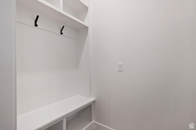 11439 S Watercourse Rd Unit 182, South Jordan, UT 84009 - view of mudroom