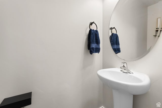 838 N Marble Rd, Tooele, UT 84074 - bathroom with a sink