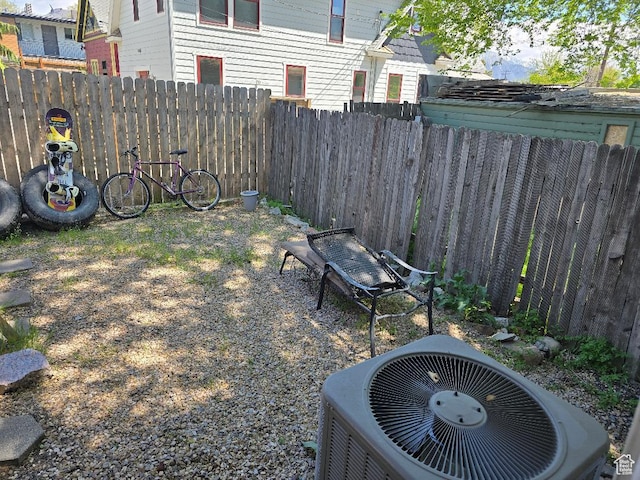 567 S 800 E, Salt Lake City, UT 84102 - view of yard featuring cooling unit and fence