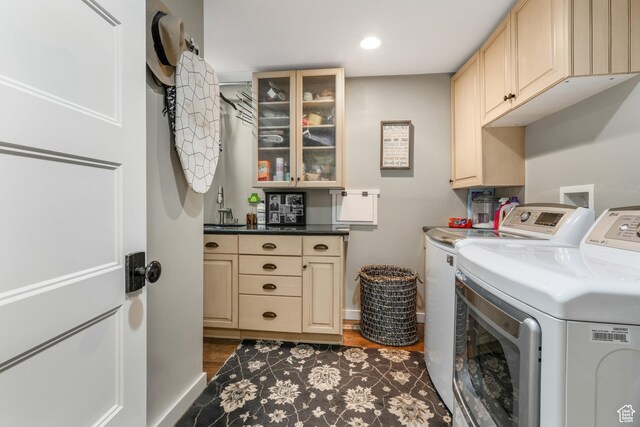 3273 E Bernada Dr, Salt Lake City, UT 84124 - laundry area featuring independent washer and dryer, dark wood-style flooring, cabinet space, a sink, and recessed lighting