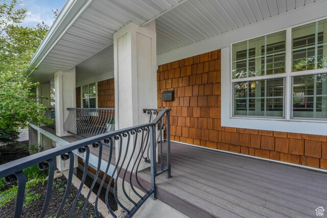3273 E Bernada Dr, Salt Lake City, UT 84124 - deck with covered porch