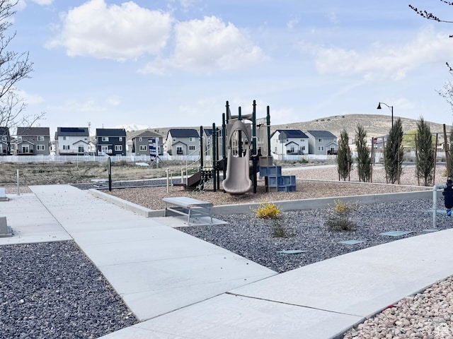 189 N Woodrun Way Unit 131, Saratoga Springs, UT 84045 - community jungle gym featuring a residential view