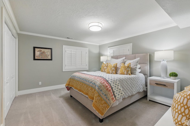15 S 300 E, Payson, UT 84651 - bedroom featuring a textured ceiling, visible vents, crown molding, carpet floors, and baseboards