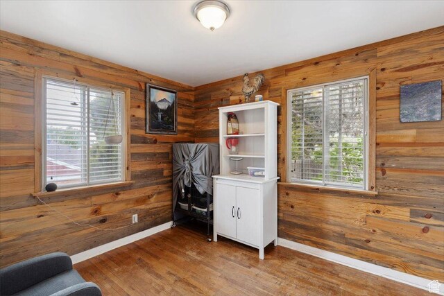 968 Bel Mar Dr, Ogden, UT 84403 - office space featuring plenty of natural light and wooden walls