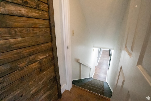 11622 S Worthington Ct E, Sandy, UT 84092 - stairway featuring baseboards
