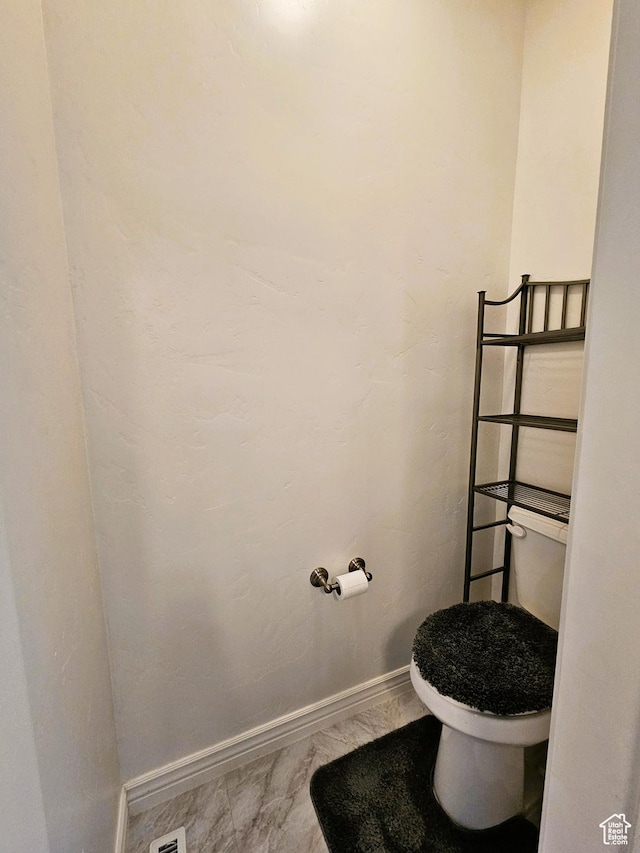 598 W 1620 S, Lehi, UT 84043 - bathroom featuring toilet and baseboards